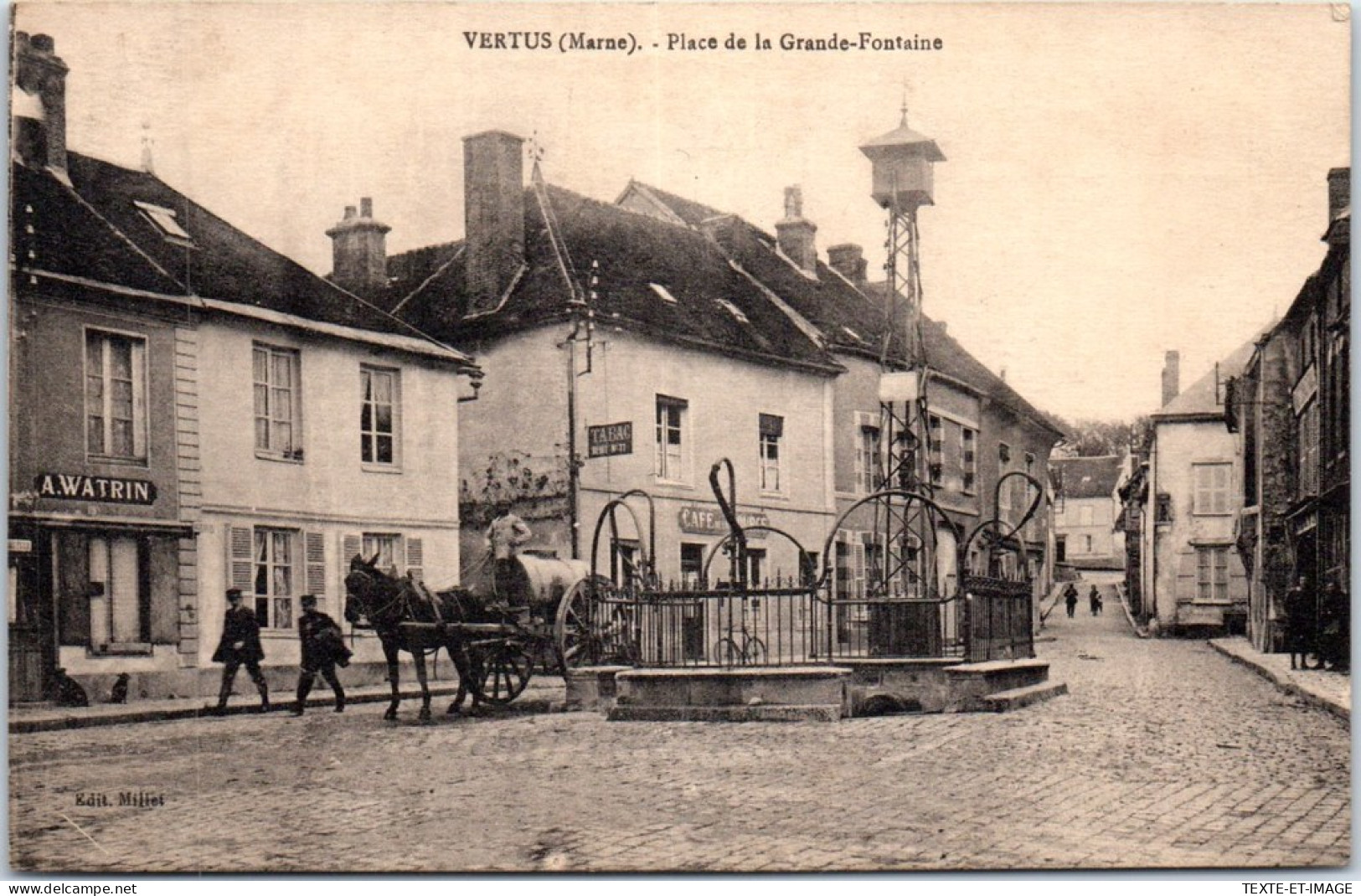 51 VERTUS - La Place De La Grande Fontaine  - Vertus