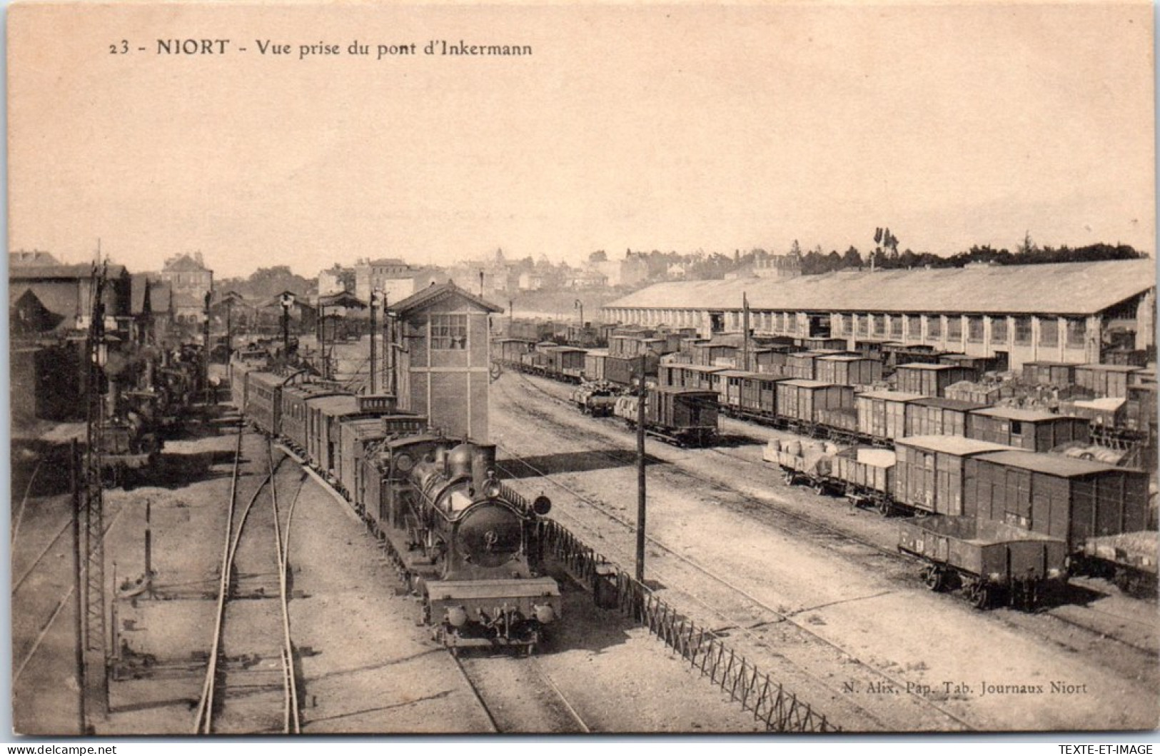 79 NIORT - Vue Prise Du Pont D'inkerman (trains) - Niort