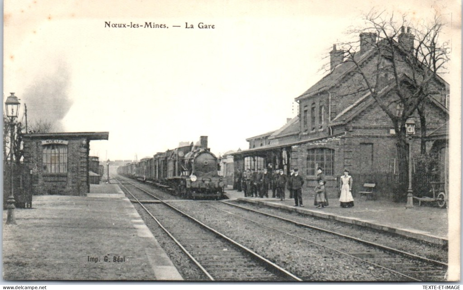 62 NOEUX LES MINES - La Gare, Arrivee D'un Train  - Noeux Les Mines