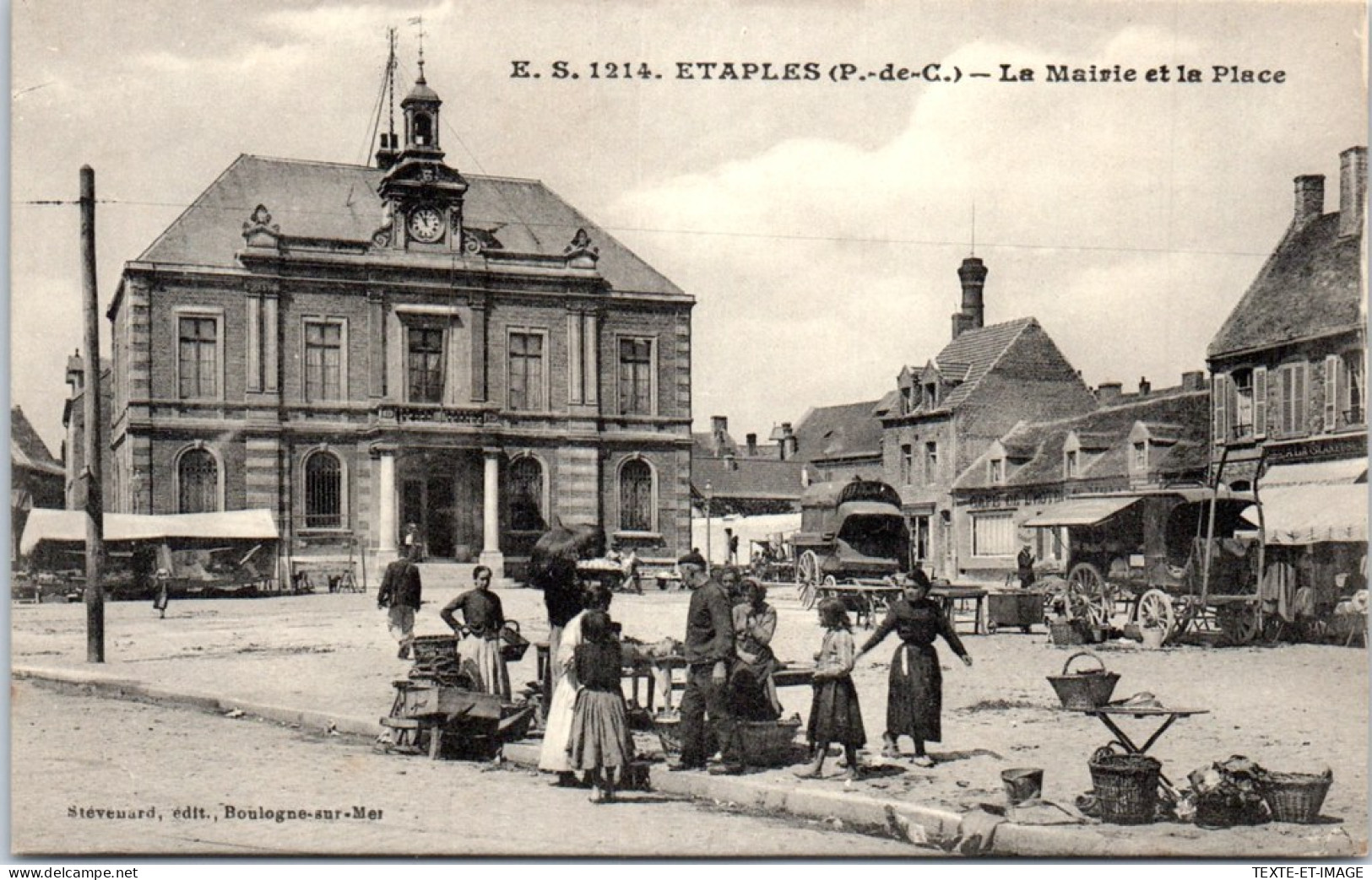 62 ETAPLES SUR MER - La Mairie Et La Place  - Etaples