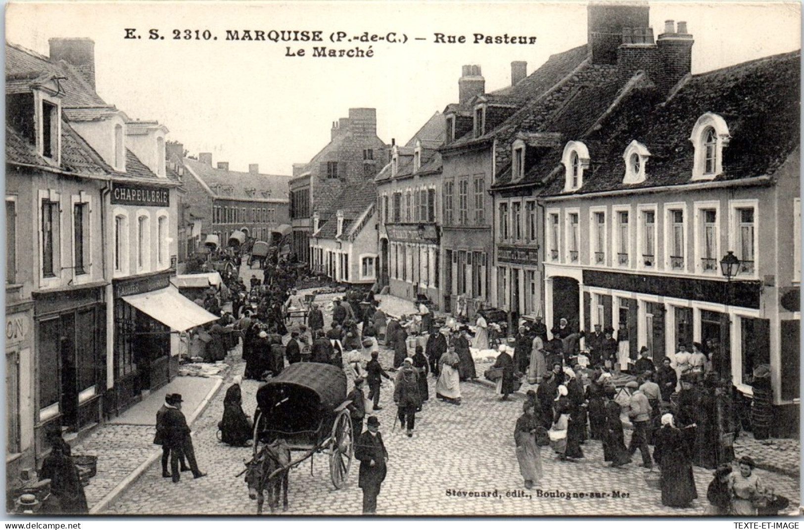 62 MARQUISE - La Rue Pasteur Et Le Marche  - Marquise