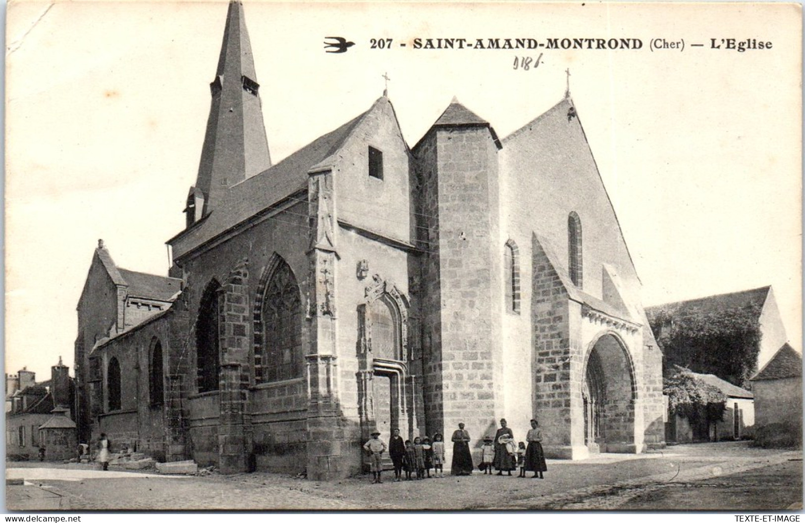18 SAINT AMAND MONTROND - Vue De Leglise. - Saint-Amand-Montrond