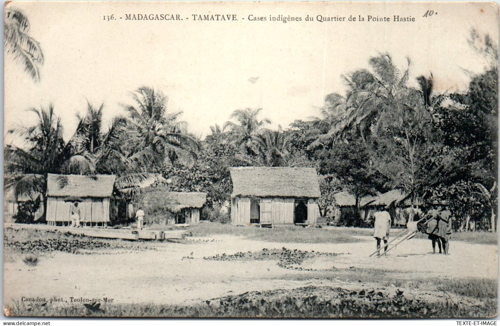 MADAGASCAR - TAMATAVE - Cases Indigenes Pointe Hastie. - Madagascar