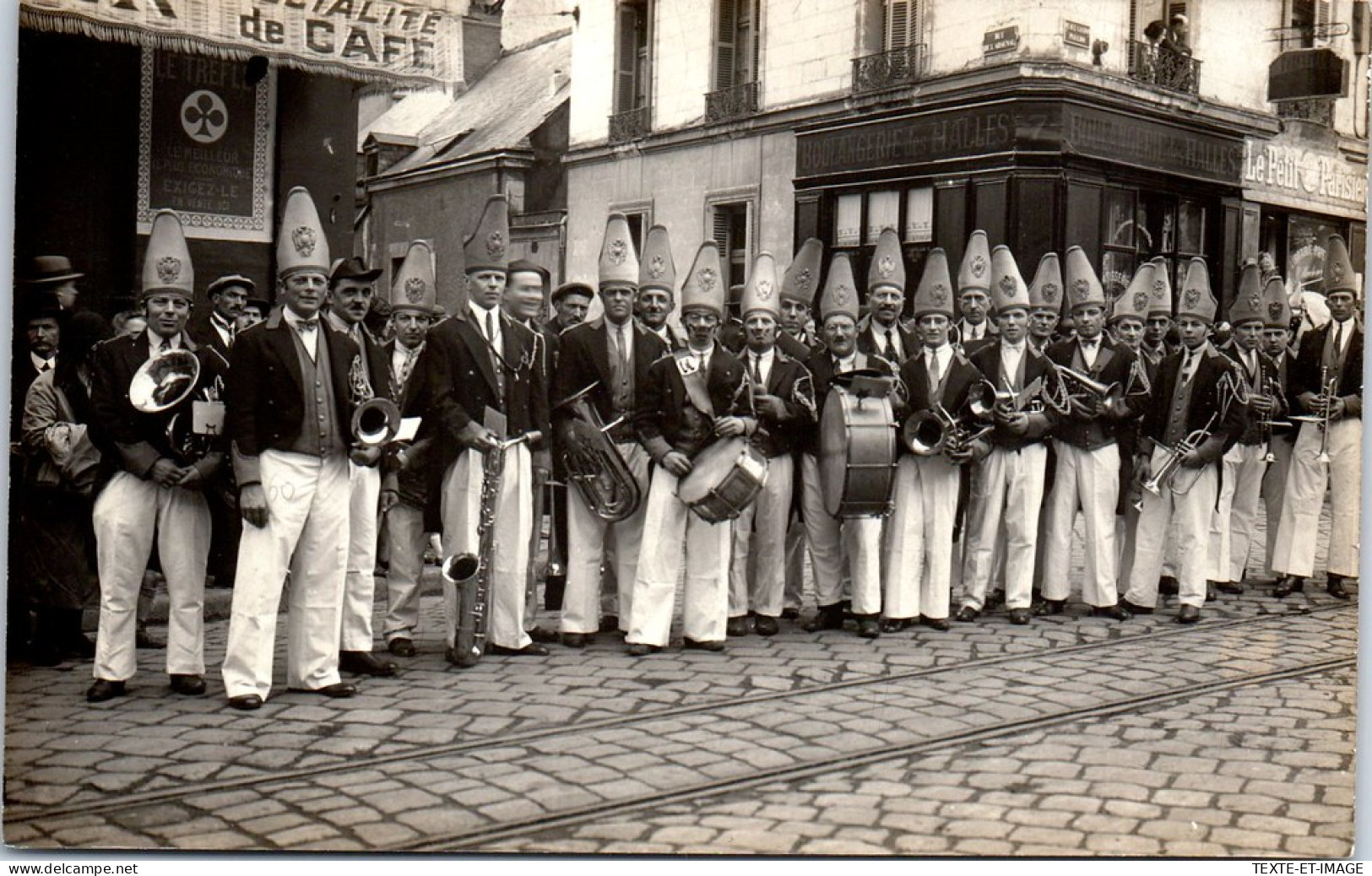 37 TOURS - CARTE PHOTO - Cavalcade 1929, Fanfare Place  Paillhou - Tours