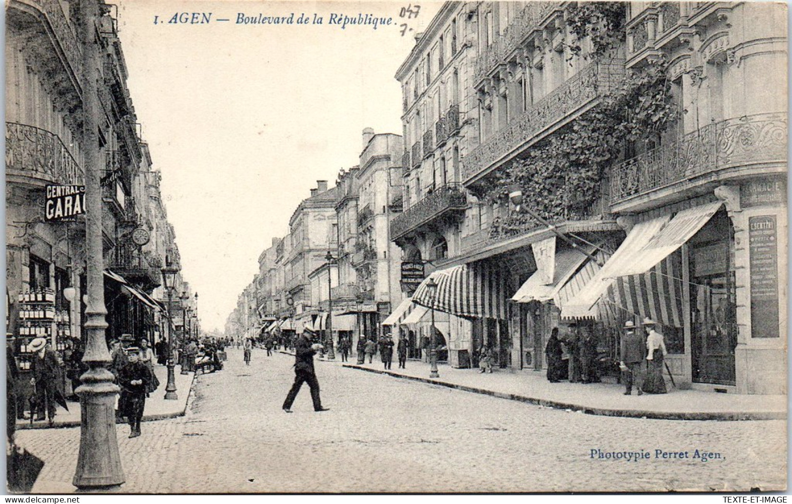 47 AGEN - Le Boulevard De La Republique. - Agen