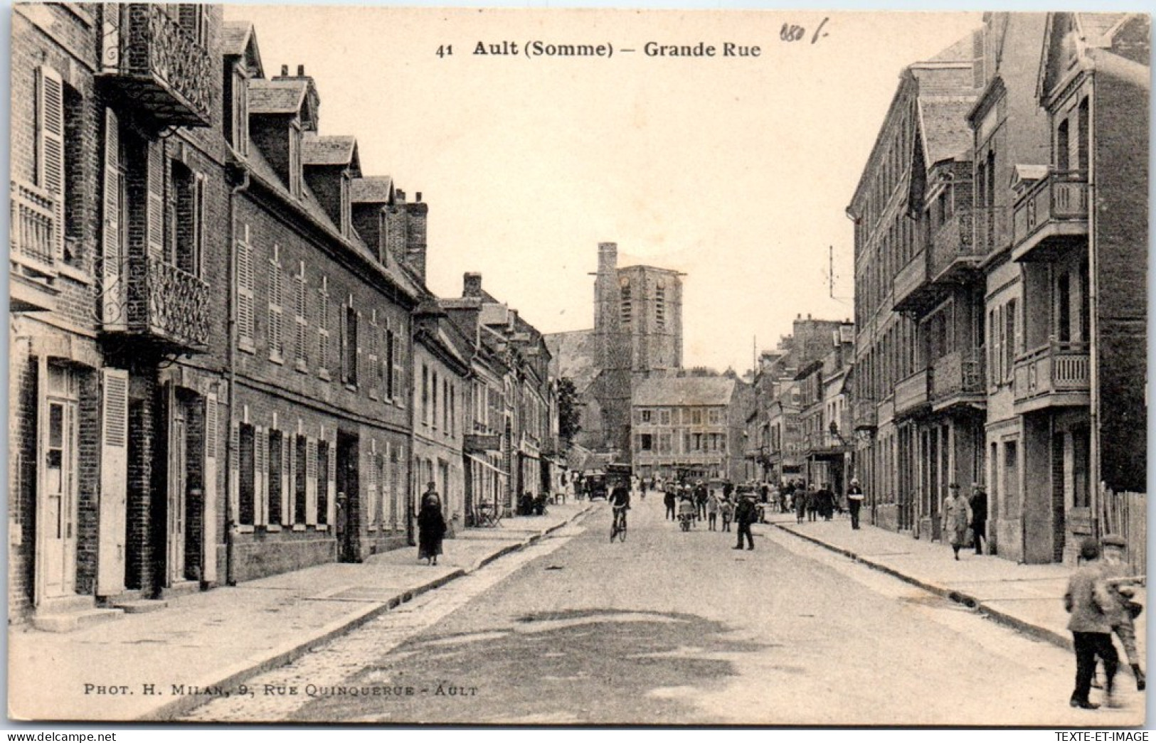 80 AULT - La Grande Rue. - Ault