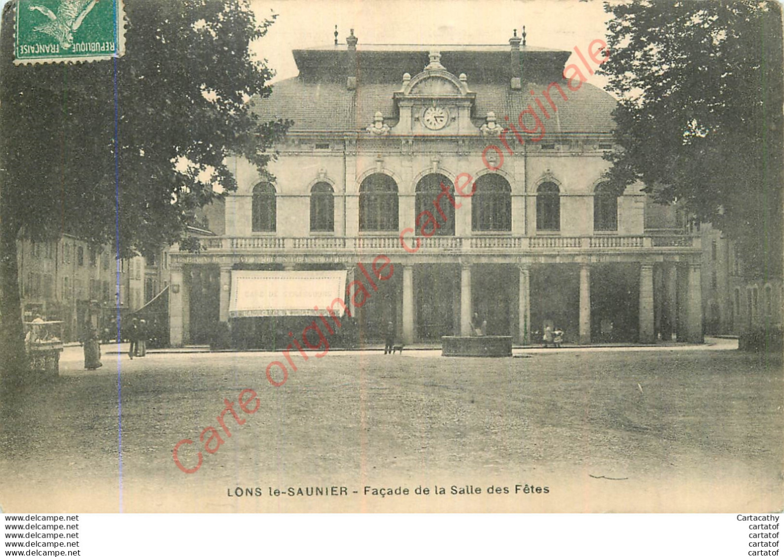 39.  LONS LE SAUNIER .  Façade De La Salle Des Fêtes . - Lons Le Saunier