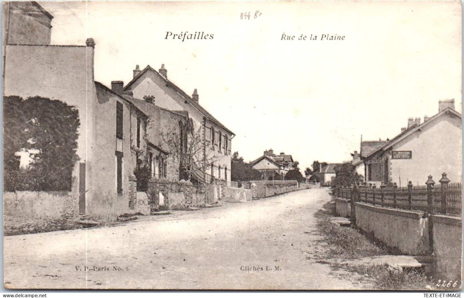 44 PREFAILLES - La Rue De La Plaine  - Préfailles