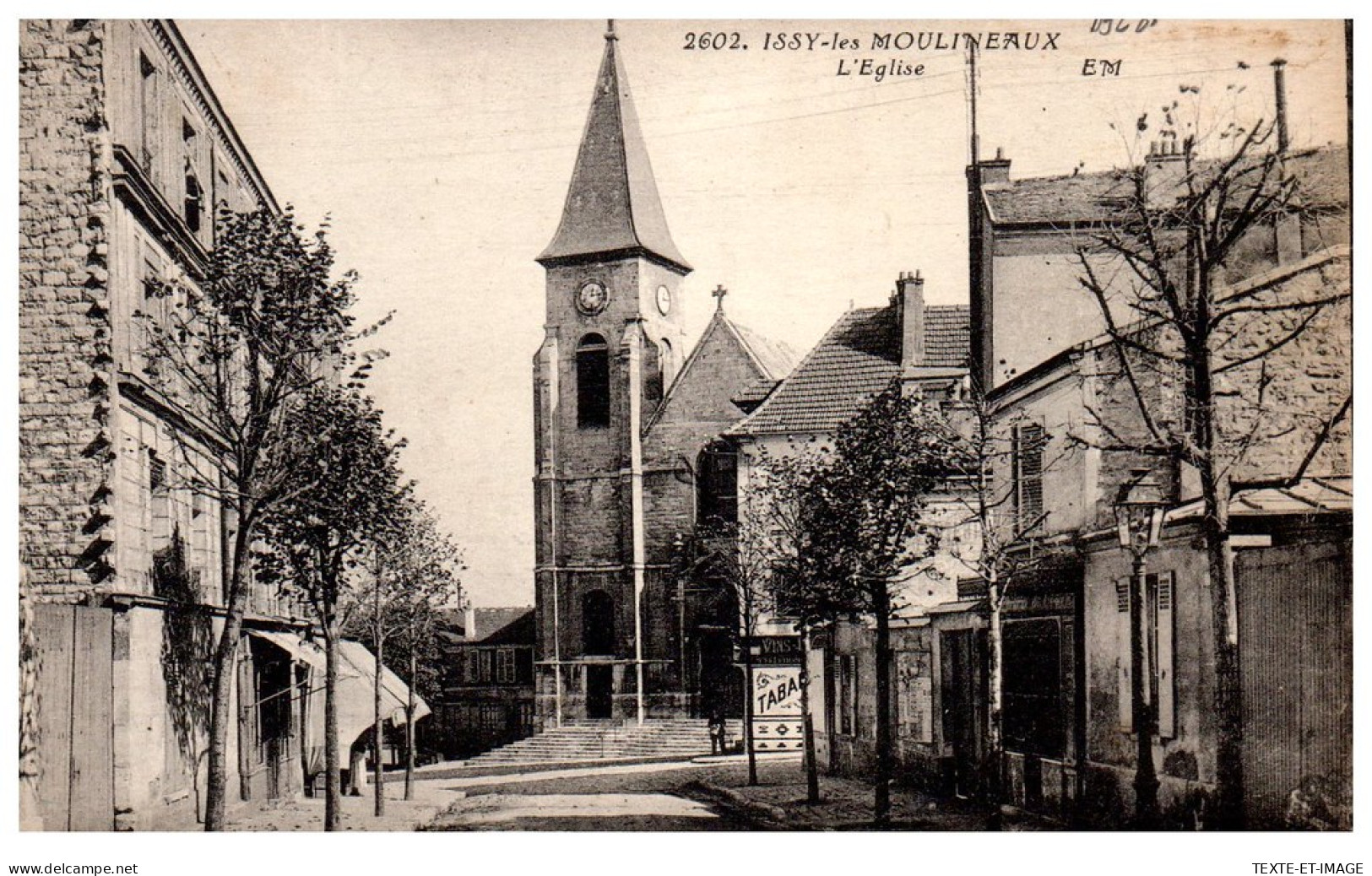 92 ISSY LES MOULINEAUX - Vue De L'eglise. - Issy Les Moulineaux