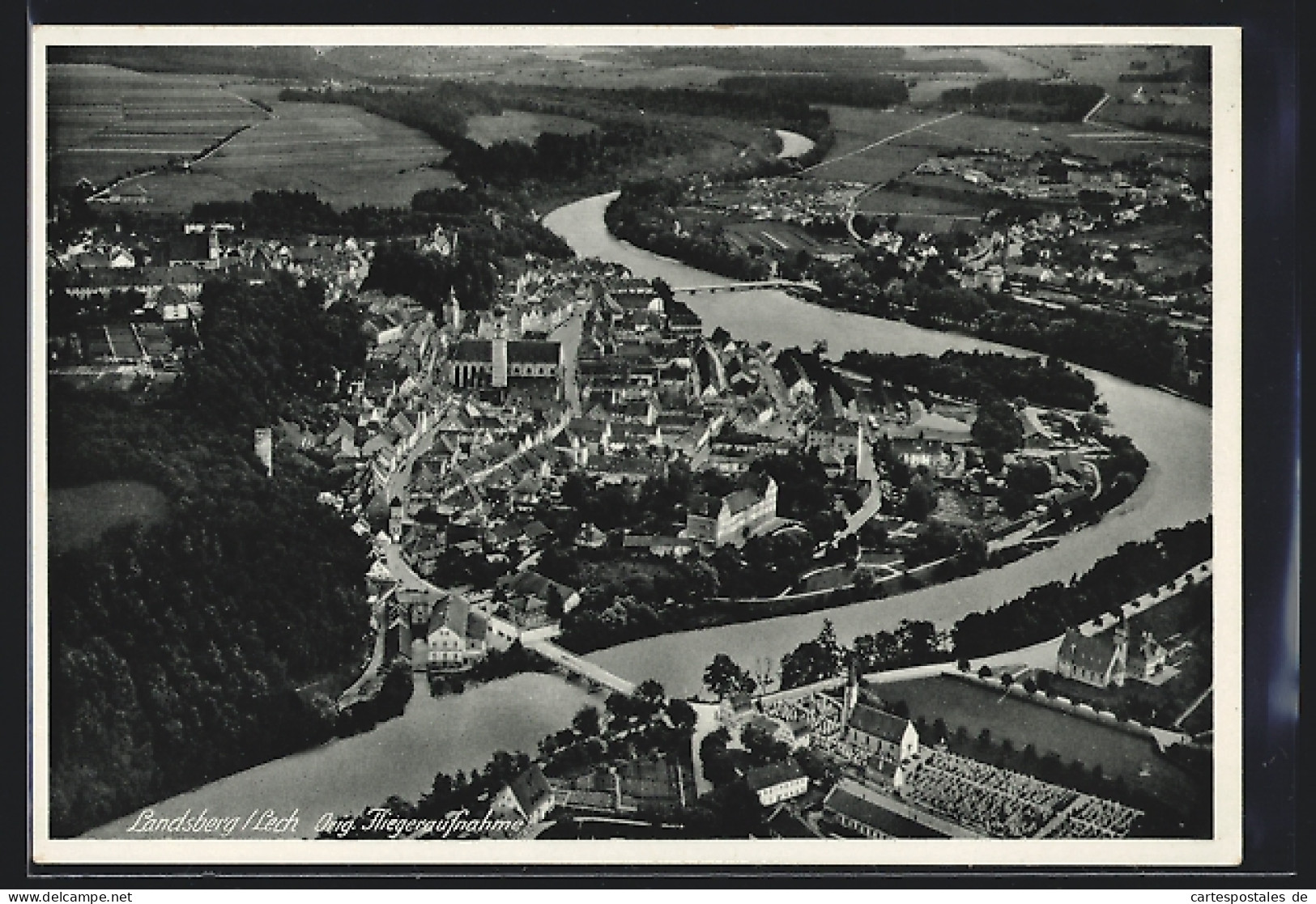 AK Landsberg / Lech, Totalansicht, Fliegeraufnahme  - Landsberg