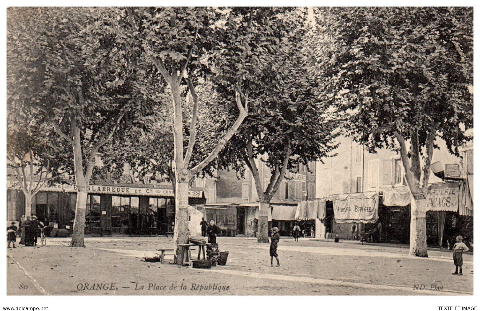 84 ORANGE - La Place De La Republique  - Orange