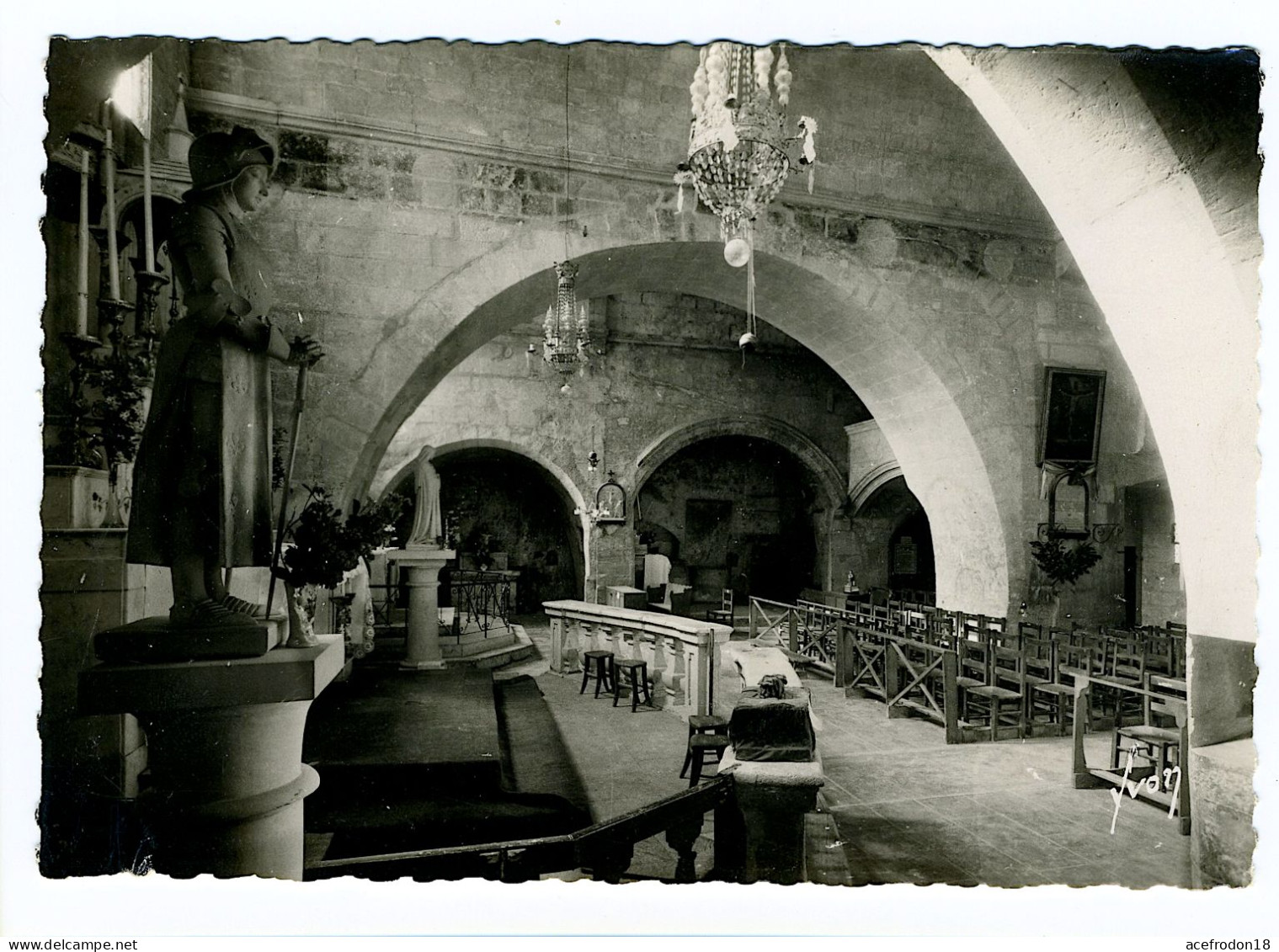 LES BAUX - Intérieur De L'Église Saint-Vincent - Les-Baux-de-Provence