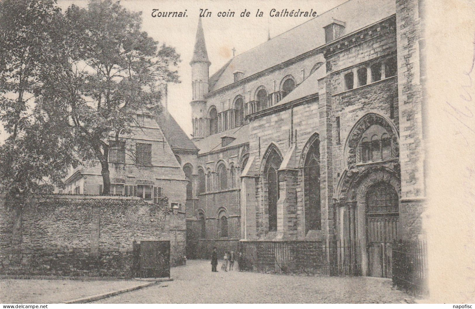 104-Tournai-Doornik  Un Coin De La Cathédrale - Tournai