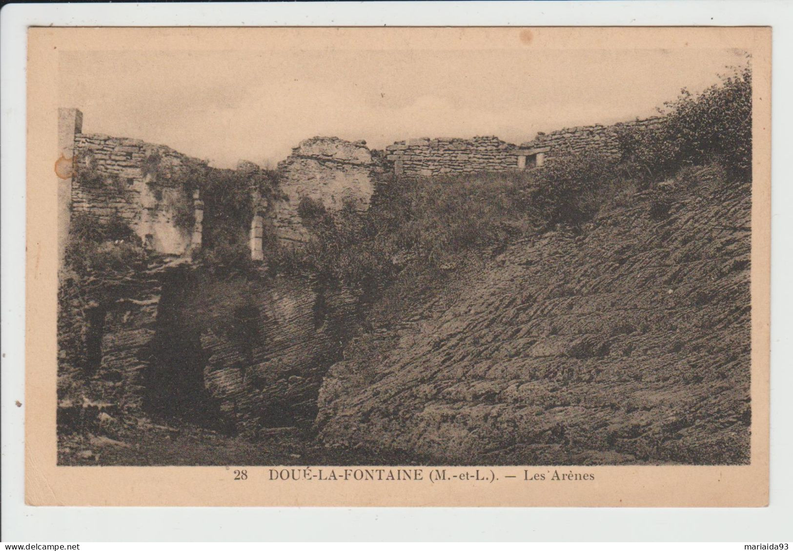 DOUE LA FONTAINE - MAINE ET LOIRE - LES ARENES - Doue La Fontaine