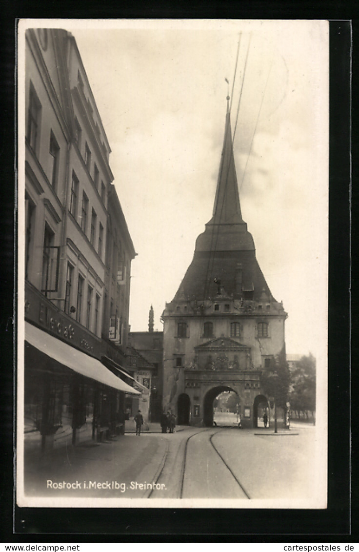 AK Rostock, Strassenpartie Mit Steintor  - Rostock