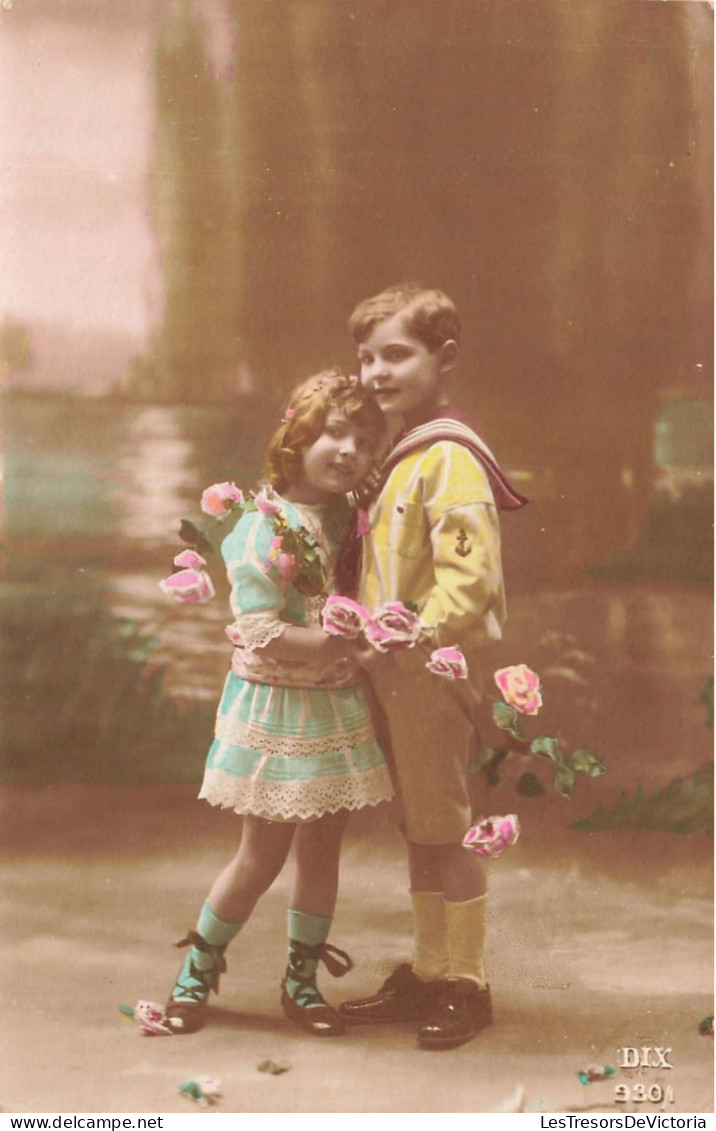 ENFANTS - Une Sœur Et Un Frère Entourés De Rose - Colorisé - Carte Postale Ancienne - Ritratti