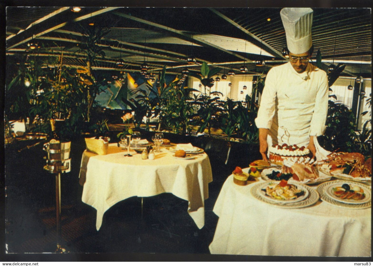 Paris- Restaurant L'étoile D'Or (concorde-Lafyette Chef:J.Renty) - Belle Carte Animée Neutre- Ed. Chantal (format 10x15) - Pubs, Hotels, Restaurants