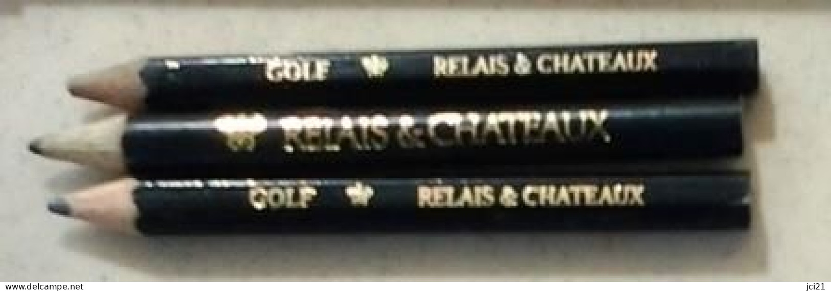 Lot De 3 Crayons " RELAIS & CHATEAUX Et GOLF RELAIS & CHATEAUX " (Bte Stylo) _Di397 - Schreibgerät