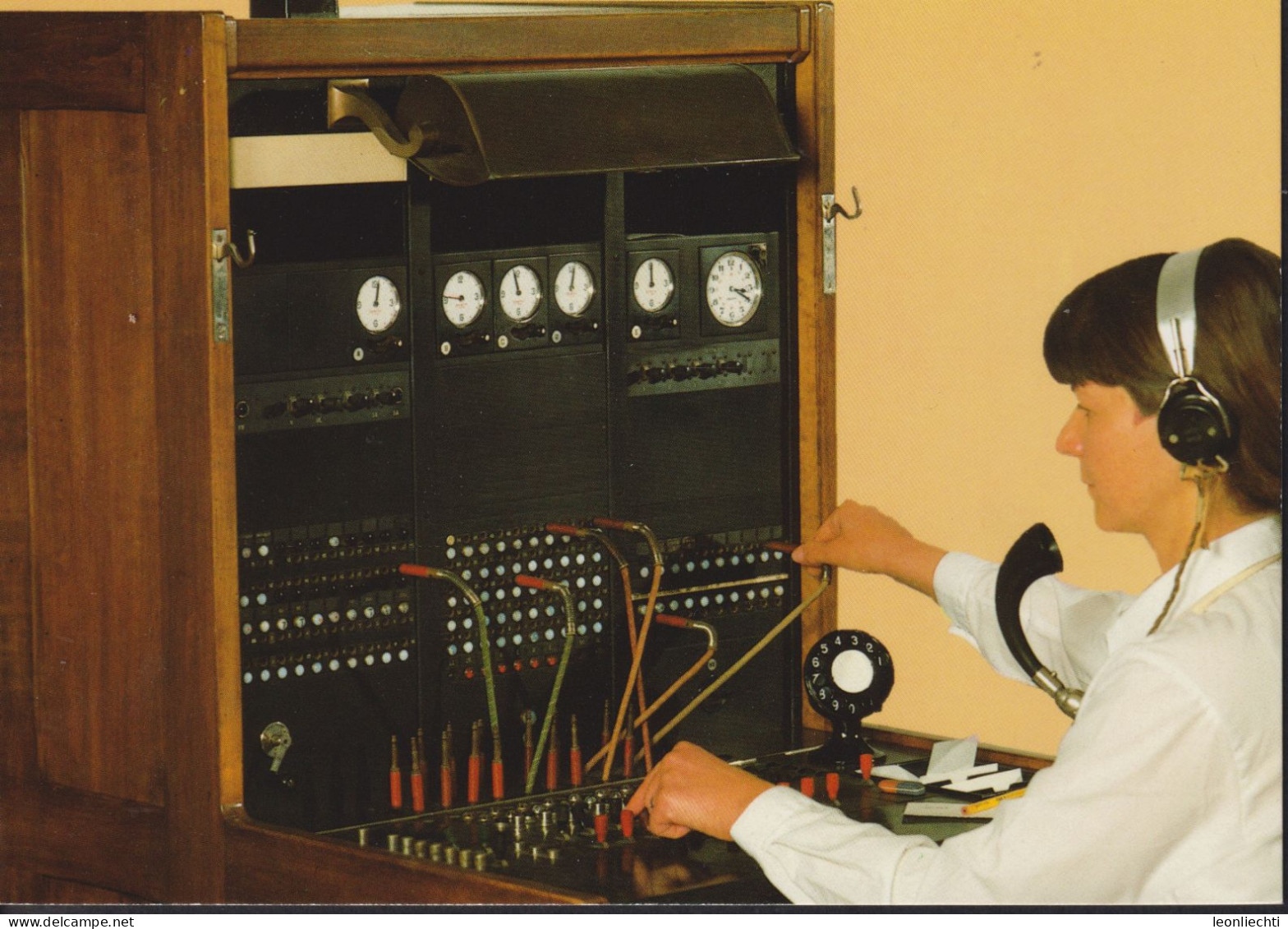 1990 Ganzsache PTT Bildpostkarte-Telephonapparat Zum: 215, 50 Cts. ⵙ 3030 BERN PTT MUSEUM, 22.5.90 - Post