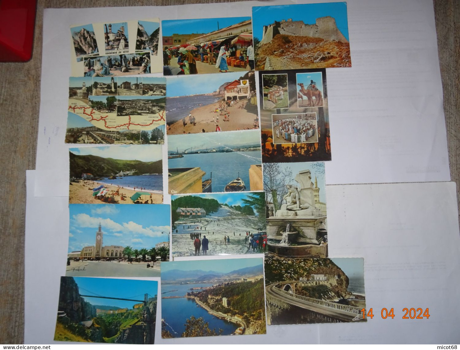 Carte Postale Algerie Année 1968 A 1970 - Collections & Lots