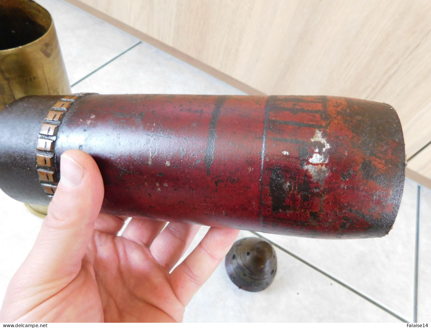 Obus rouge allemand et douille 1908 ww1 neutralisé de 75mm