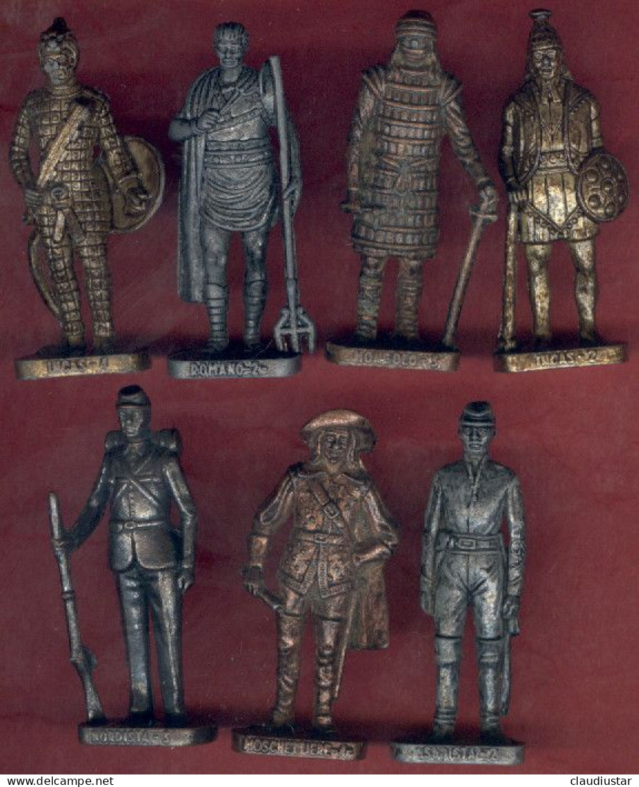 ** LOT  7  FIGURINES  PATENT ** - Army