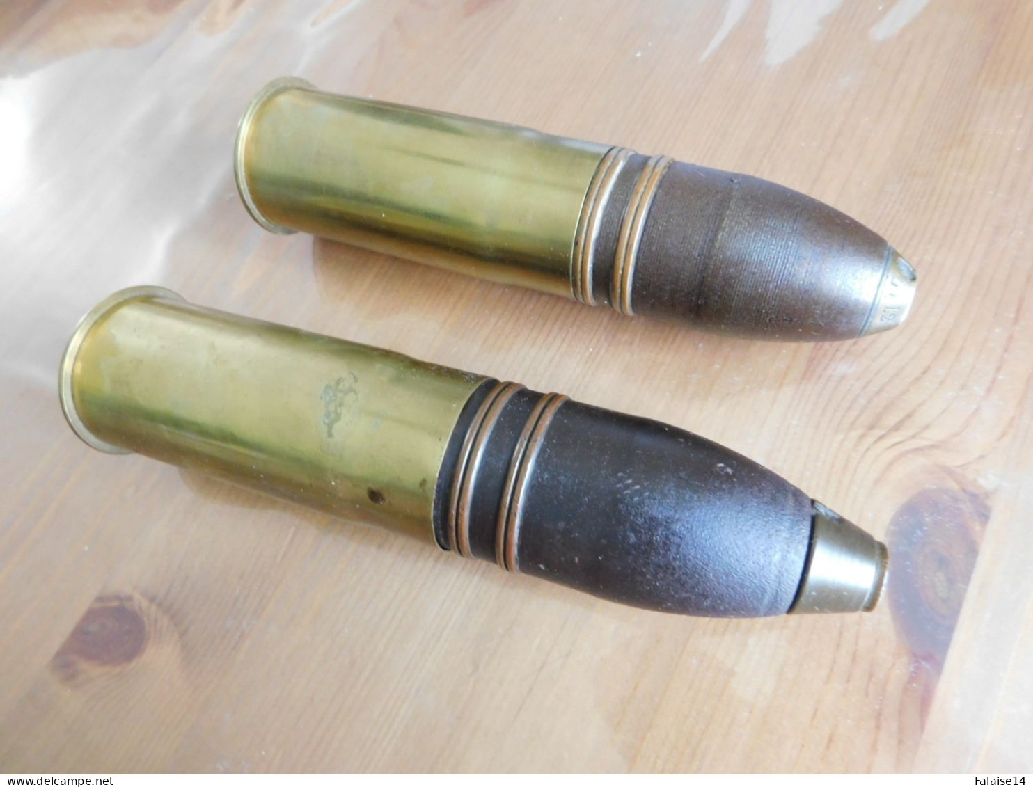 Deux Obus Et Douilles Francais Neutralisé De 37mm Ww1 - Decorative Weapons
