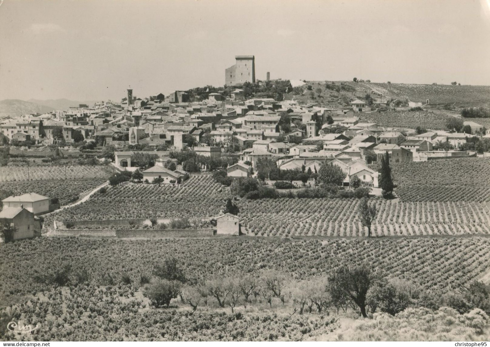 84.n° 25249. Chateauneuf Du Pape . Vue Generale. Carte Postale Photo. Cpsm . - Chateauneuf Du Pape