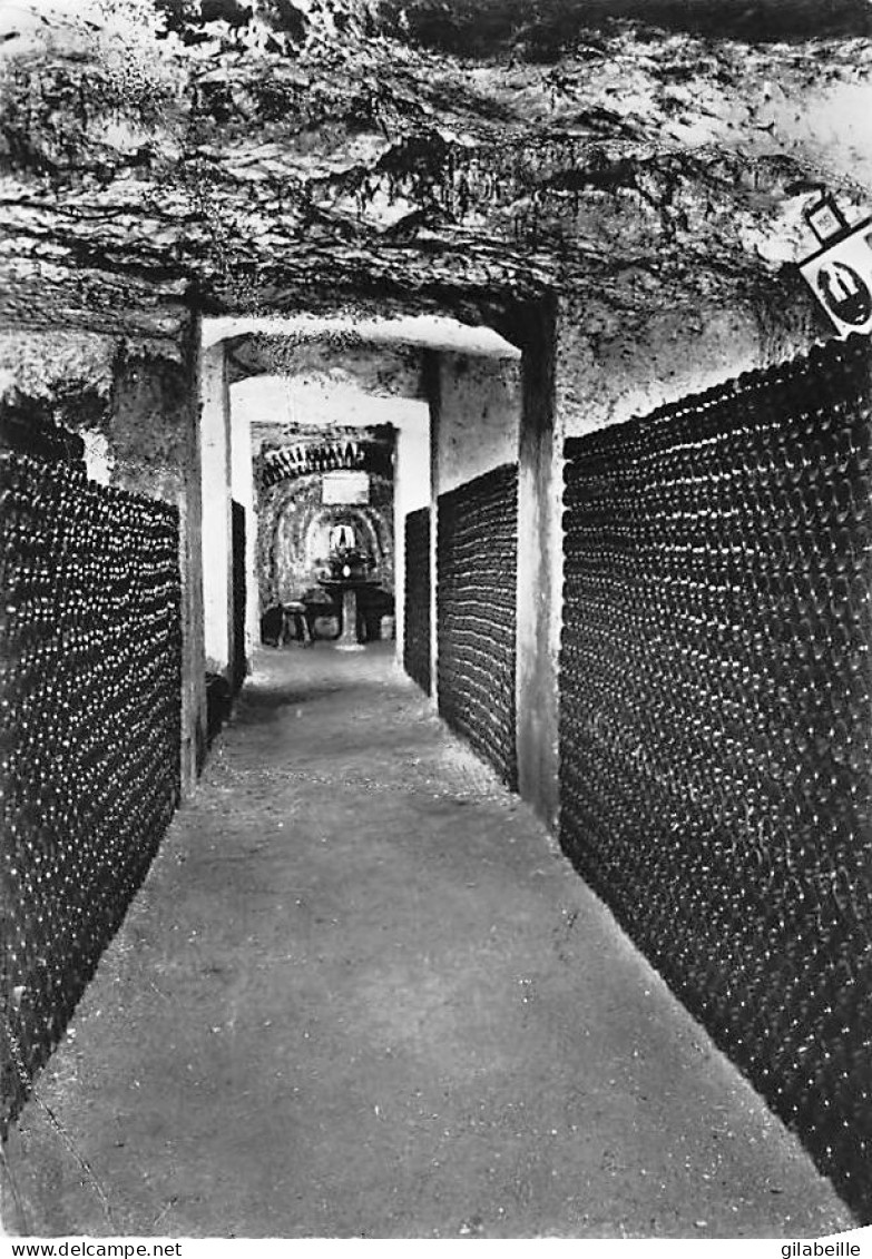 37 - VOUVRAY - Caves Lore Tourtay - LOT 5 CARTES - Vouvray