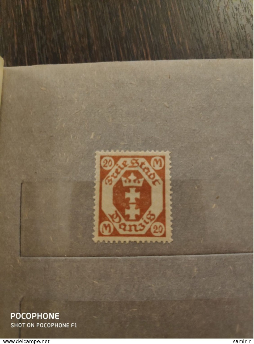 Germany	Reich Coat Of Arms (F96) - Unused Stamps