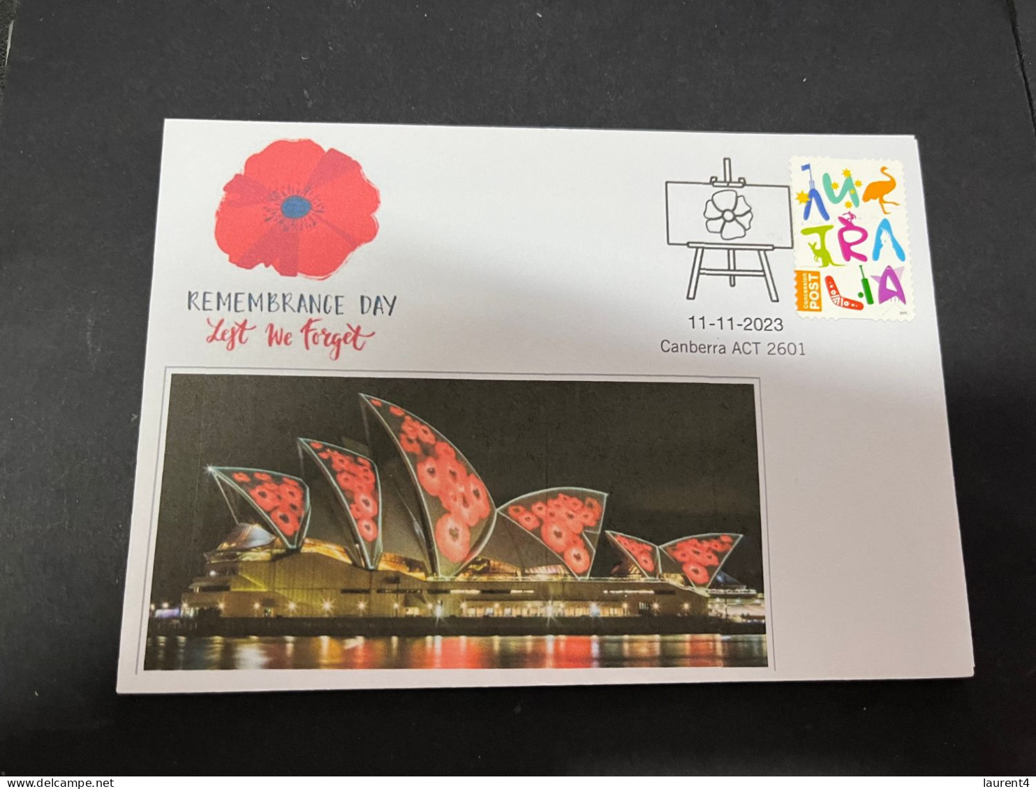 6-5-2024 (4 Z 17) Sydney Opera House Commemorate The 11th November (Red Poppies) - Brieven En Documenten