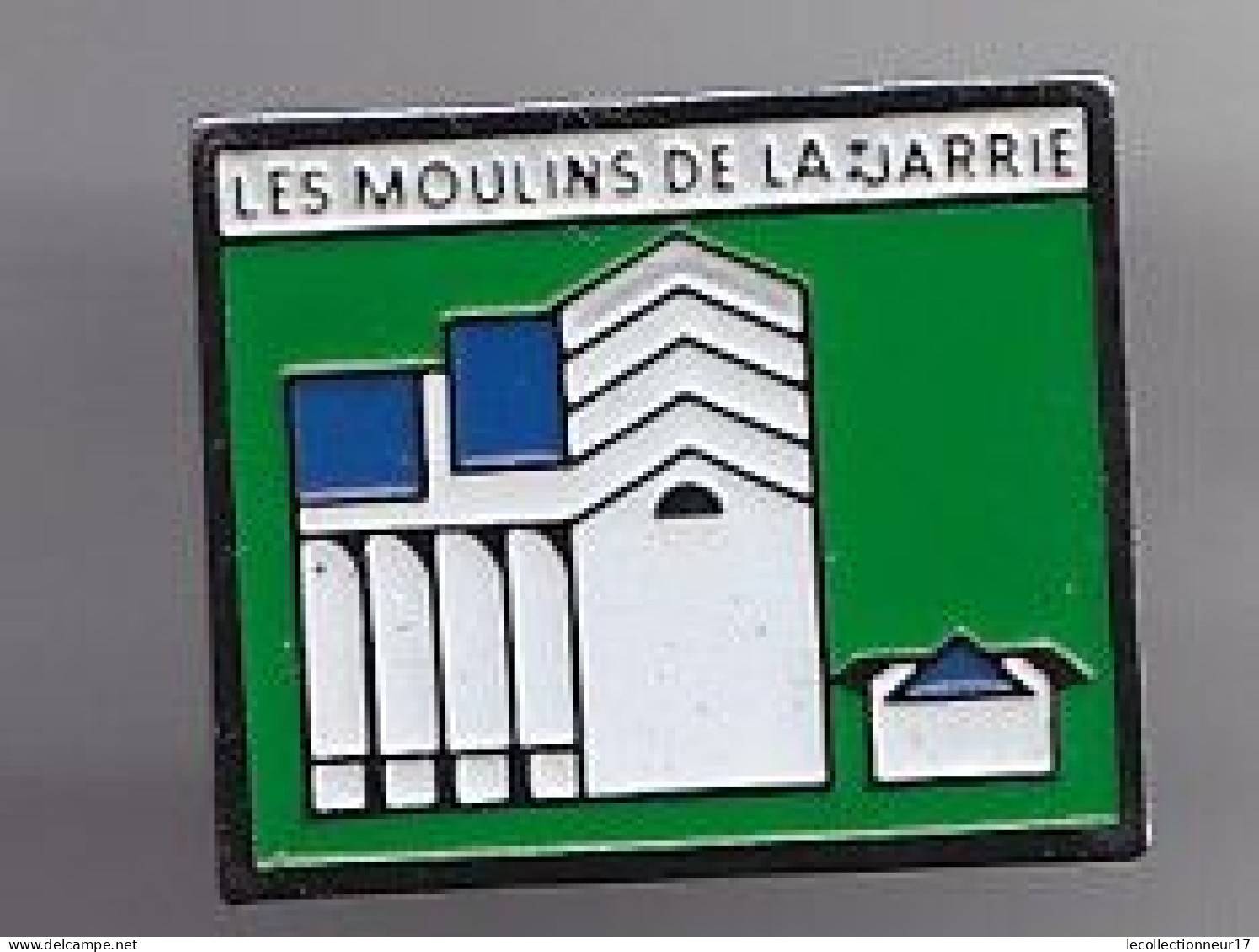 Pin's Les Moulins De La Jarrie En Charente Maritime Dpt 17 Réf 2163 - Cities