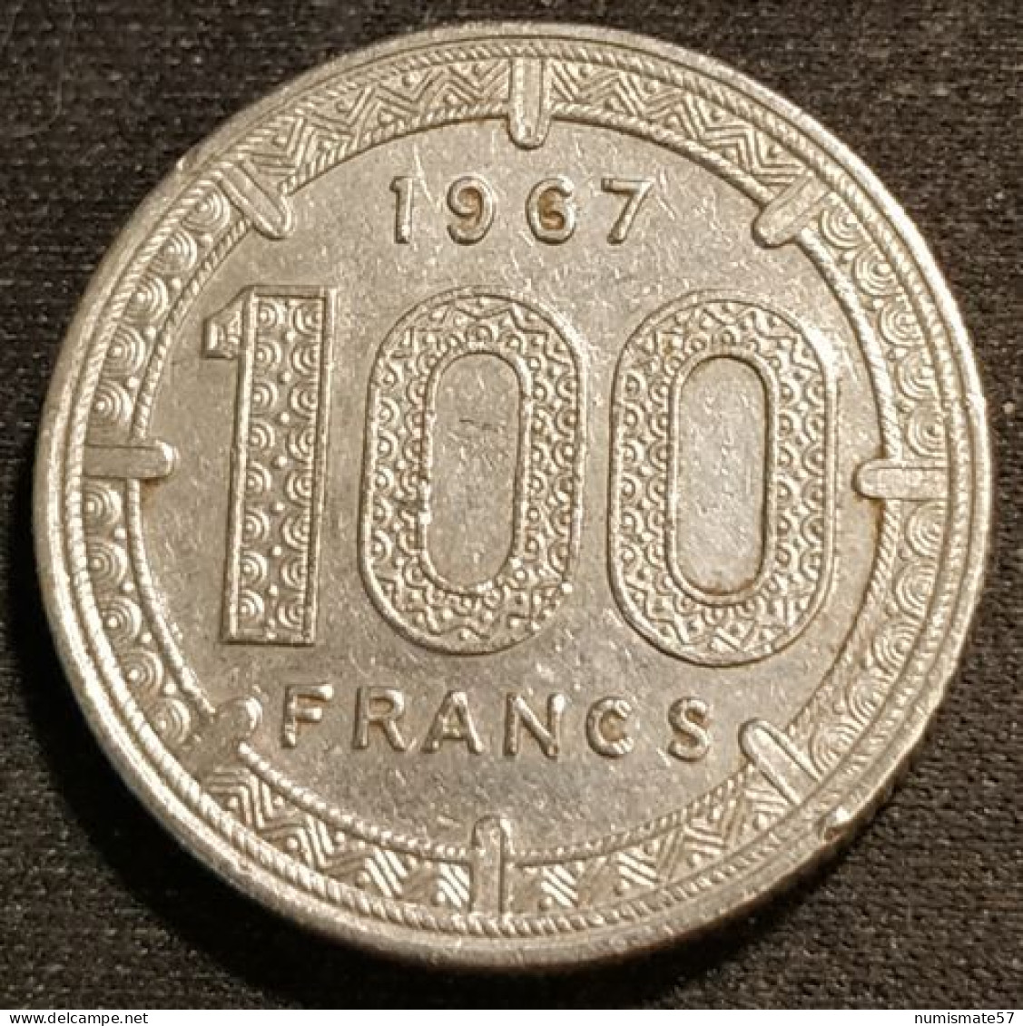 Pas Courant - CAMEROUN - 100 FRANCS 1967 - KM 14 - Kameroen