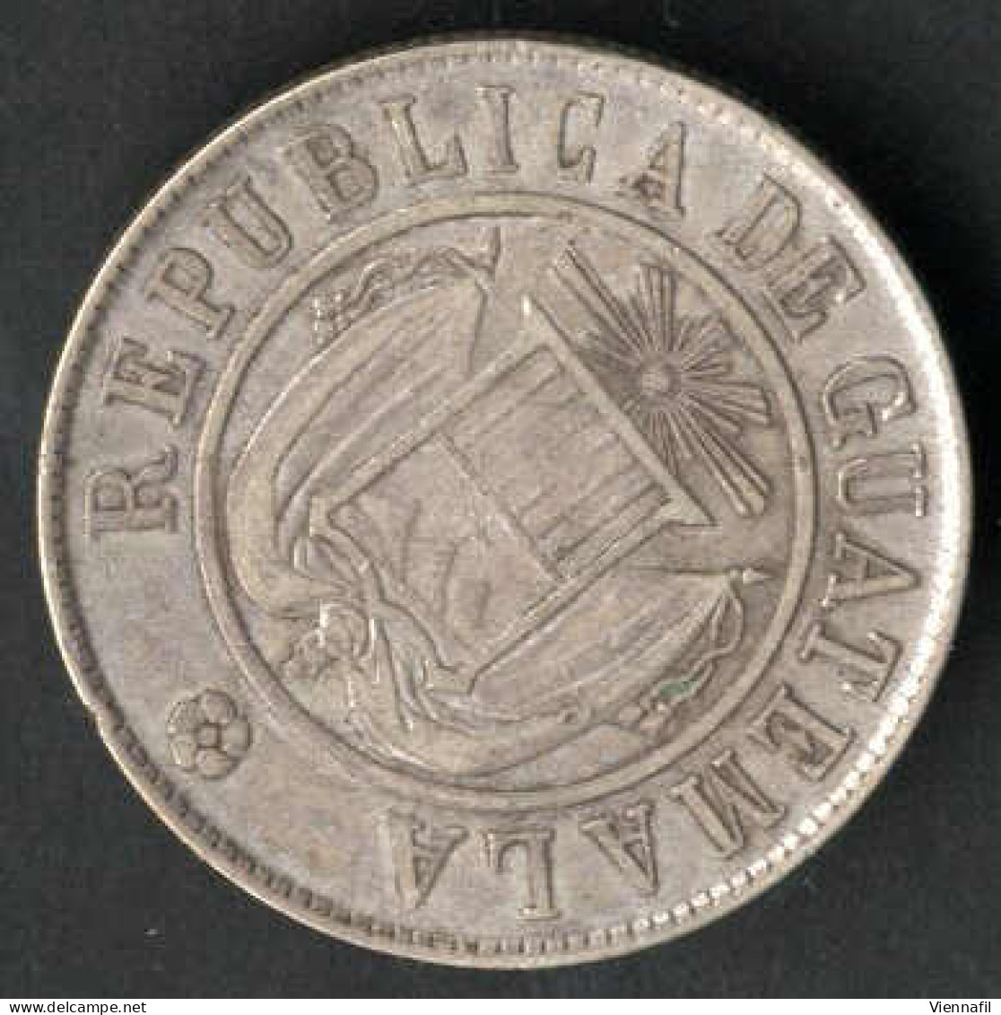 50 Centavos, 1 Peso, 1870 und 1963, Lot mit vier Silbermünzen, sehr schön bis unz., Feingewicht 48 Gr., KM 190.1, 195, 2