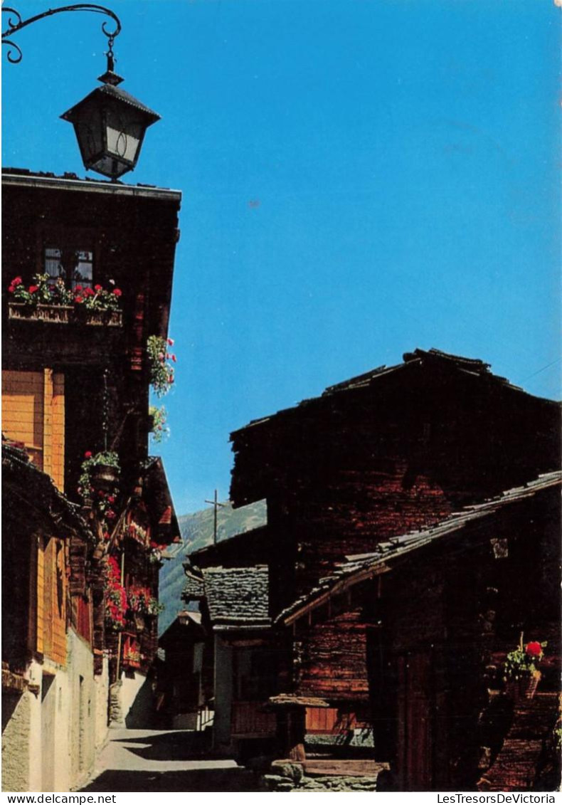 SUISSE - Vue Sur Le Vieux Chalets Valaisans - Vue Sur Une Rue - Vue Générale - Carte Postale - Grimentz