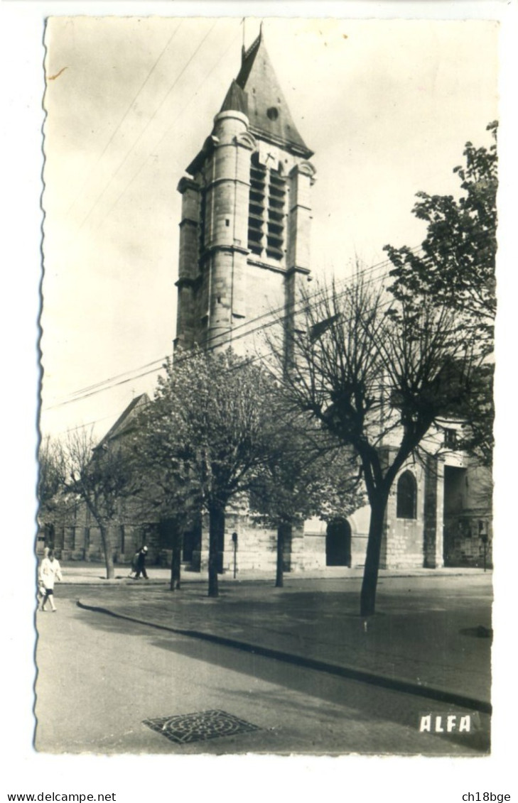 CPA 94 Val De Marne - VILLEJUIF - Eglise De Villejuif - St Cyr Et Ste Juliette - Vue Peu Commune - Villejuif