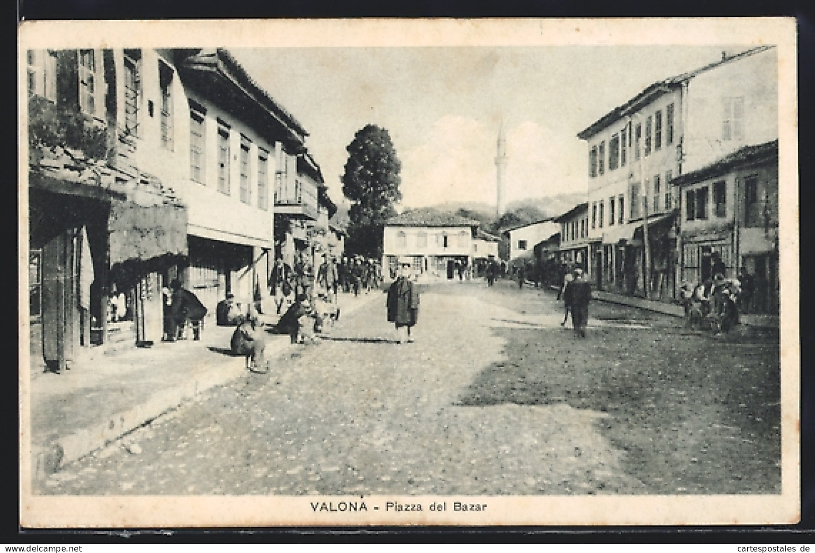 AK Valona, Piazza Del Bazar  - Albanie
