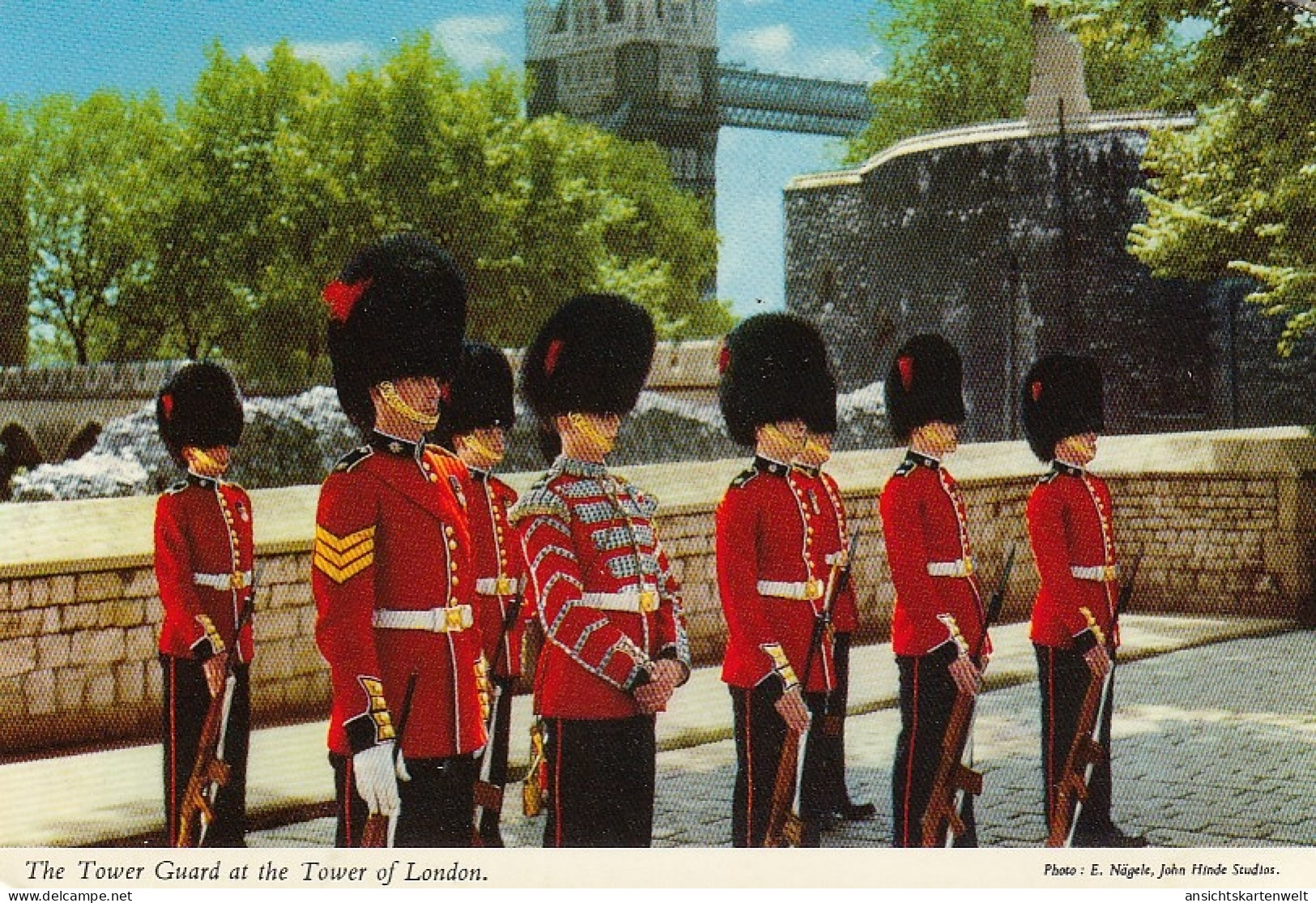 London, The Tower Guard At The Tower Ngl #E2843 - Andere & Zonder Classificatie