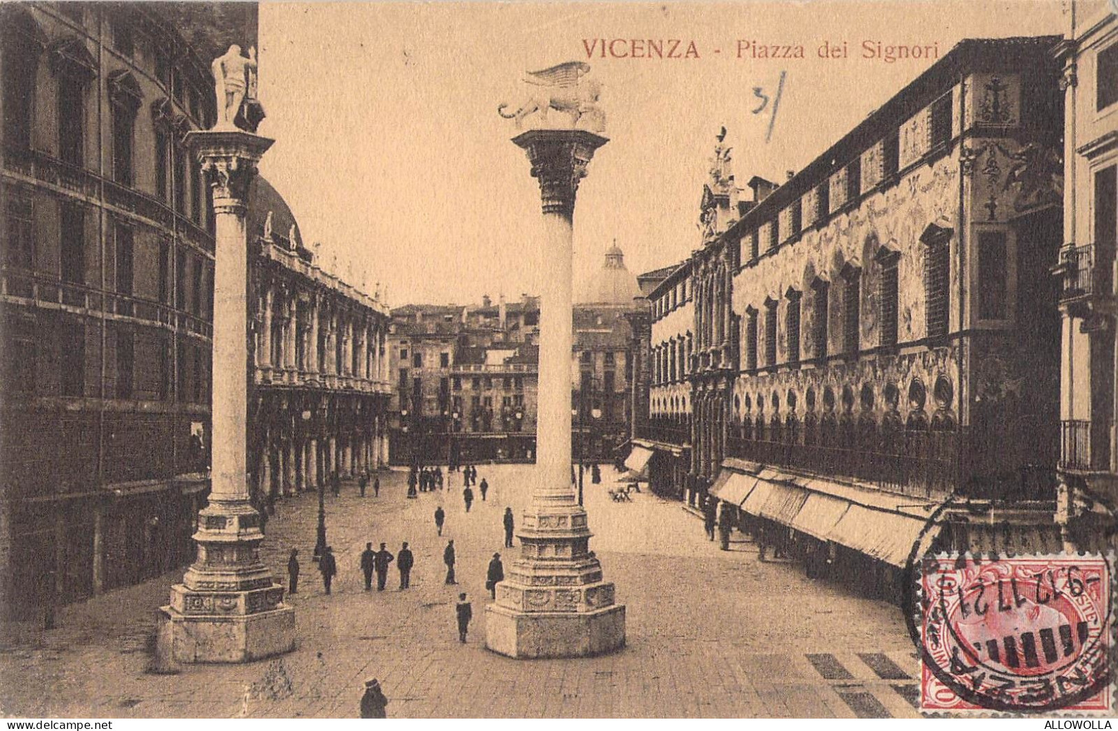 26866 " VICENZA-PIAZZA DEI SIGNORI " ANIMATA-VERA FOTO -CART. POST.  SPED.1917 - Vicenza