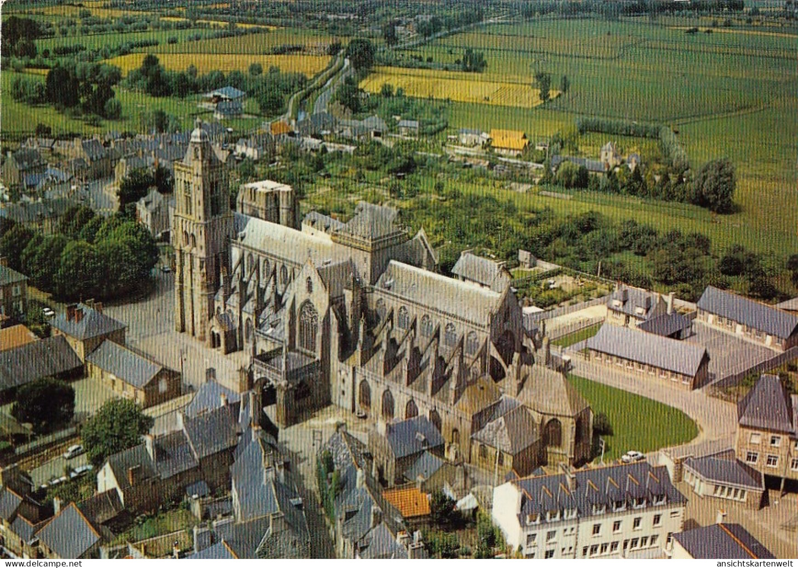 Dol-de-Bretagne (Ille-et-Vilaine) La Cathédrale Et Vue D'ensemble Ngl #E7820 - Dol De Bretagne