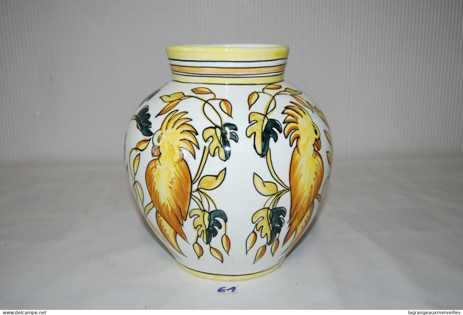 E1 Ancien Vase - Vasque - Décor Animalier - Fait Main - Jarrones