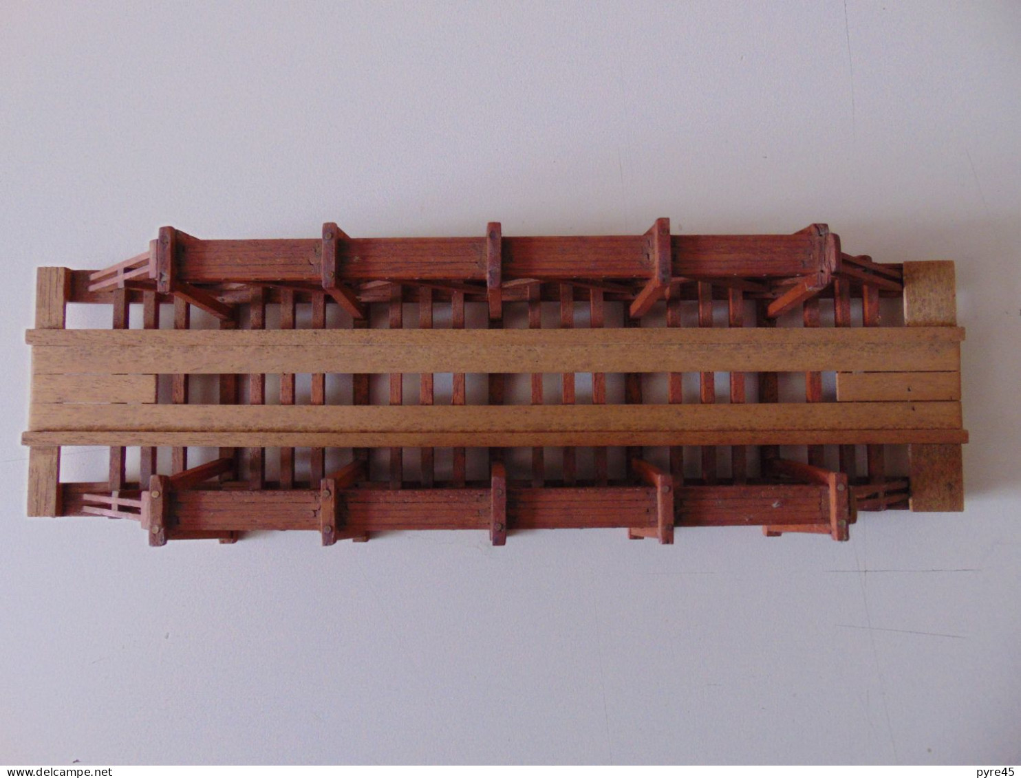 Pont En Bois Pour Train HO ( 33 X 11 X 6 Cm ) - Toy Memorabilia