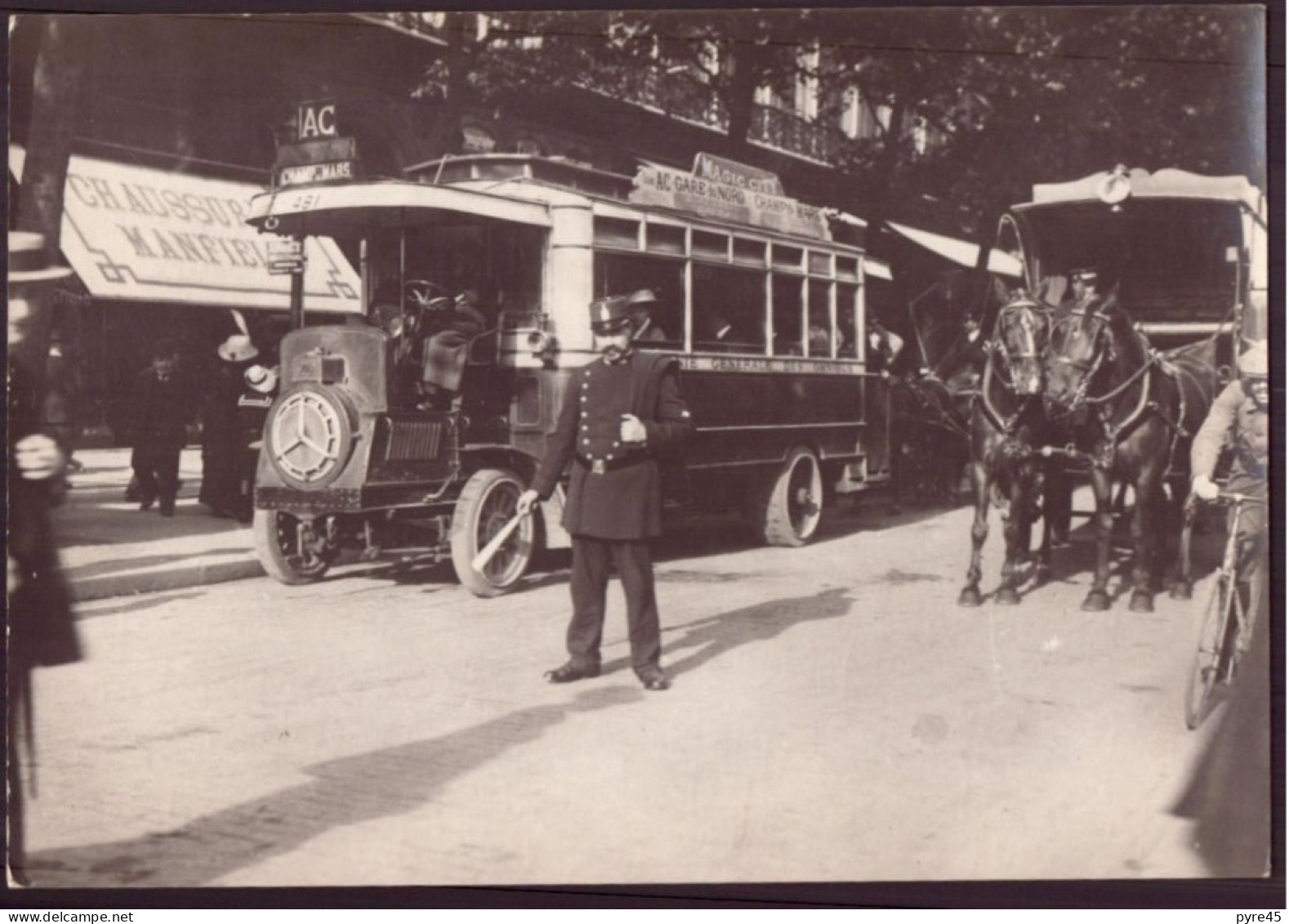 PARIS 1900 LA CIRCULATION SUR UN BOULEVARD - Sonstige & Ohne Zuordnung