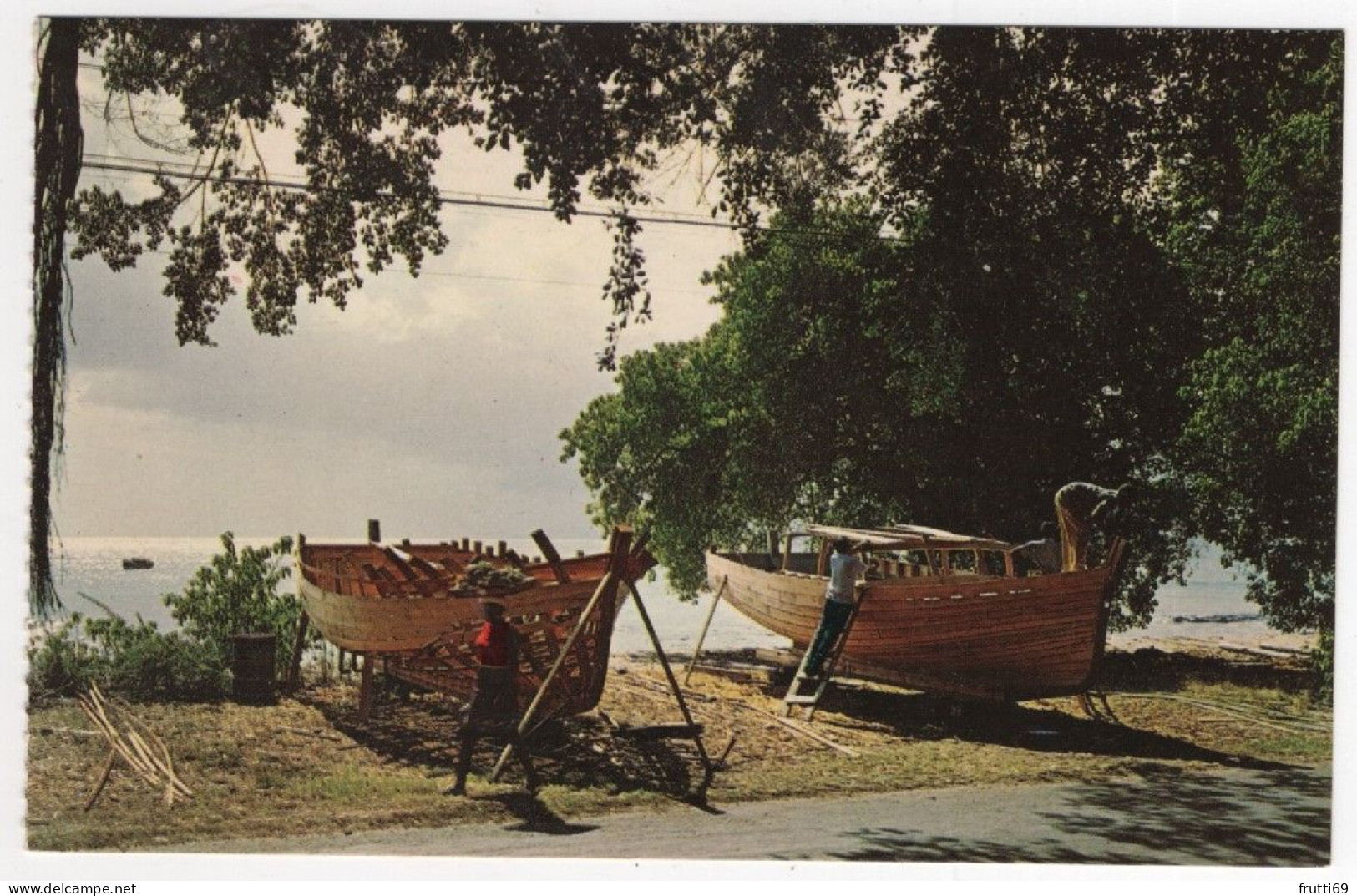 AK 210334 BARBADOS - Native Boat Builders - Barbados