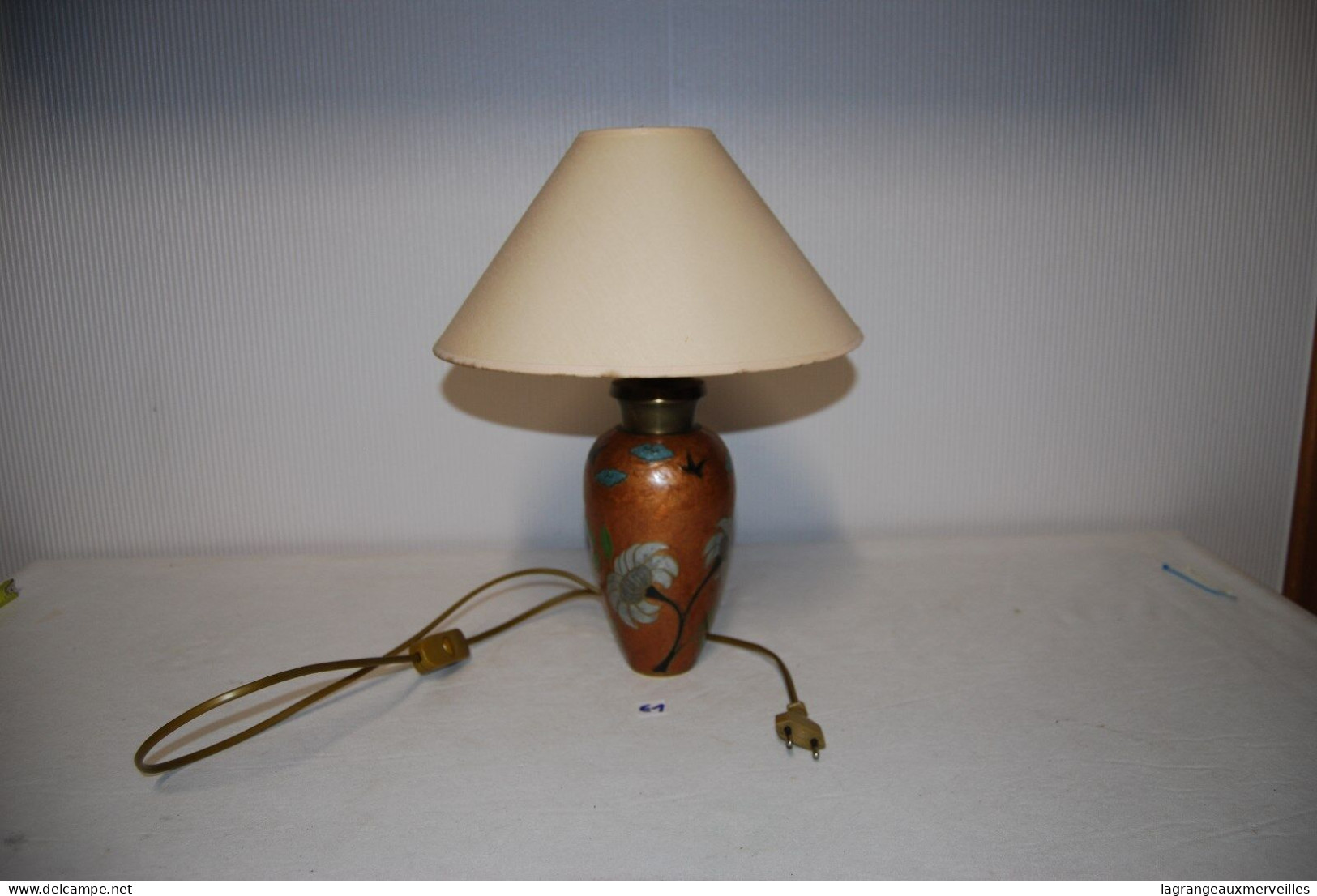 E1 Lampe De Table En Cuivre Peint Vernicé - Lantaarns & Kroonluchters