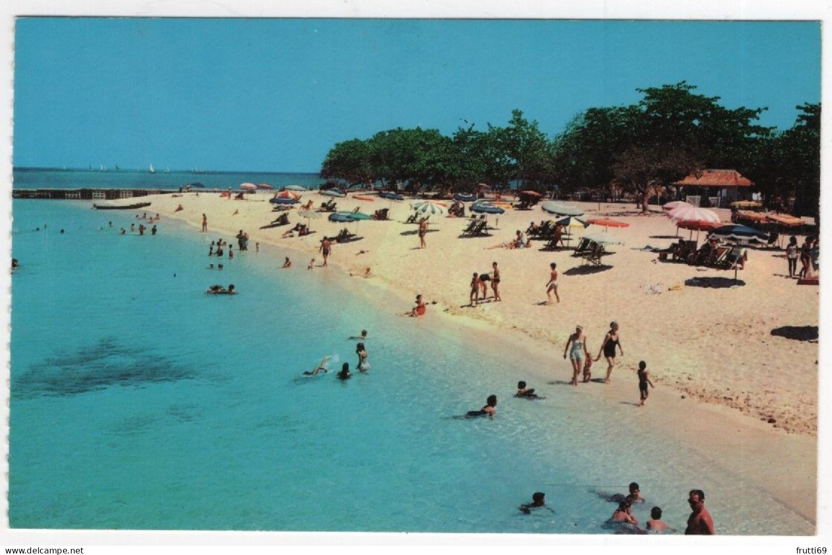 AK 210343 JAMAICA - Montego Bay - Doctor's Cave Beach - Giamaica