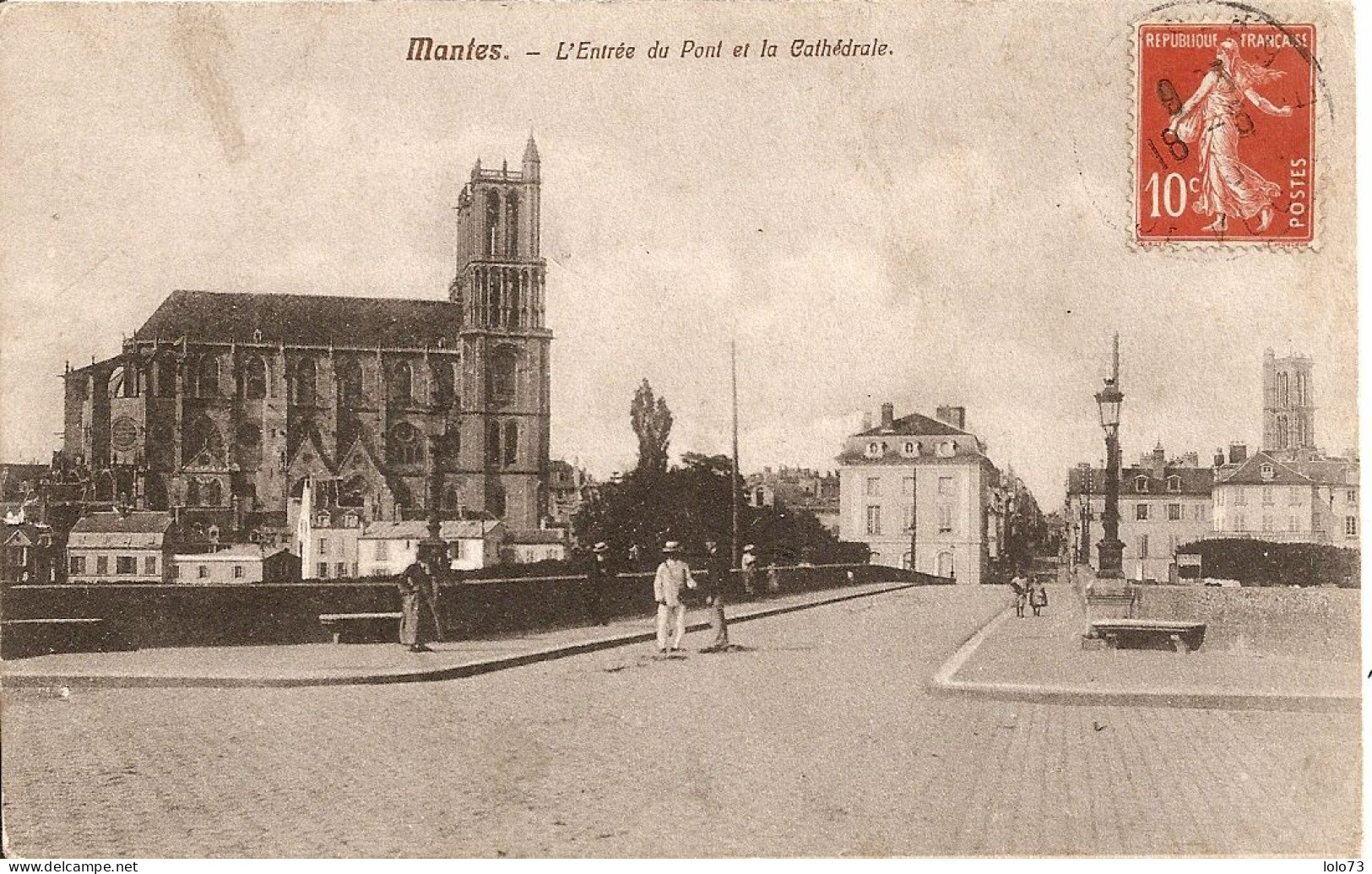 Mantes - L'Entrée Du Pont Et La Cathédrale - Mantes La Jolie