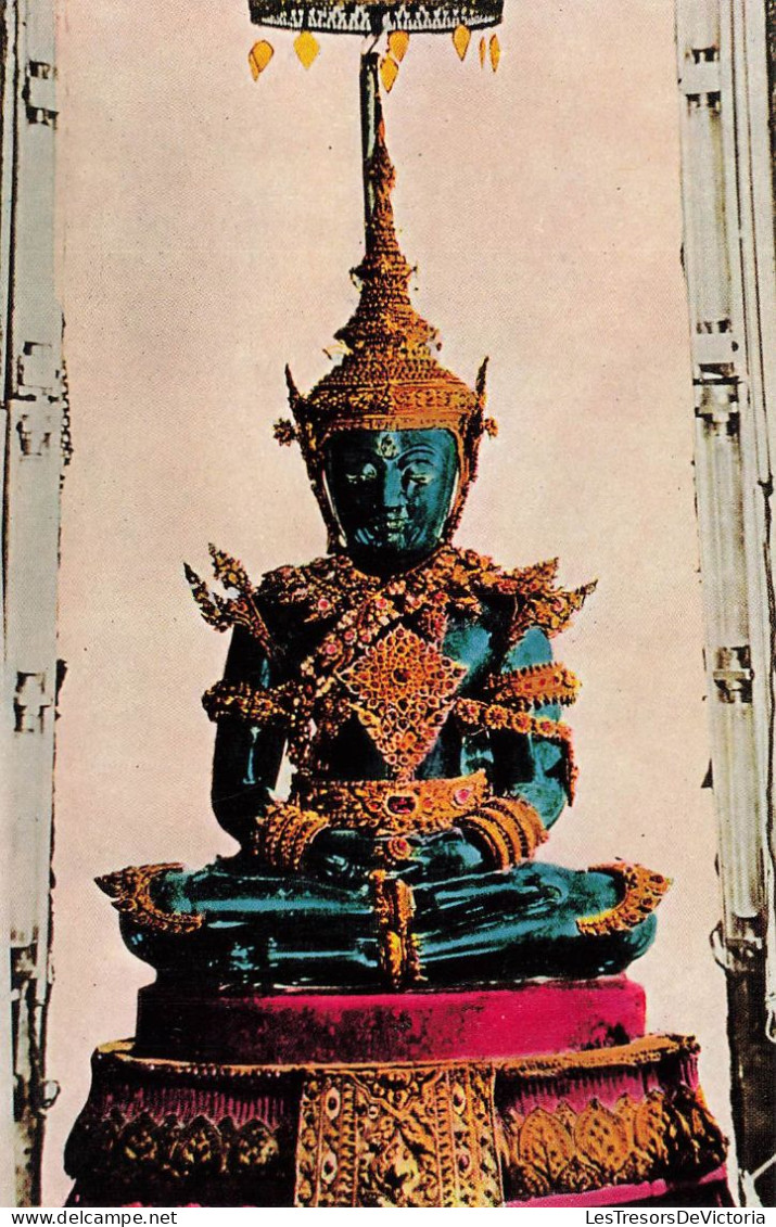 THAILAND - The Emerald Buddha In His Summor Suit At Wat Phra Keo - Bangkok - Thailand - Carte Postale - Thaïlande