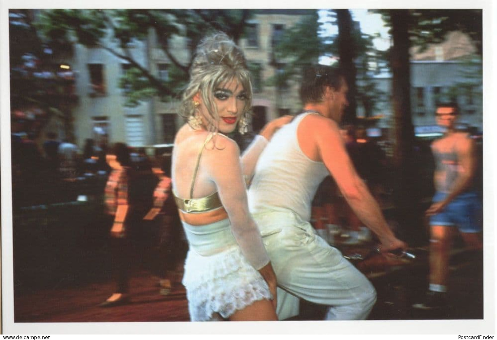 Nan Goldin Jimmy Paulette On Davids Bike LGBT Trangender Photo Postcard - Fotografie