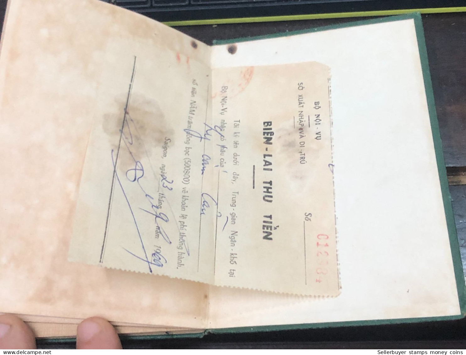 SOUTH VIET NAM -OLD-ID PASSPORT-name-LY CAM CAU-1969-1pcs Book - Colecciones